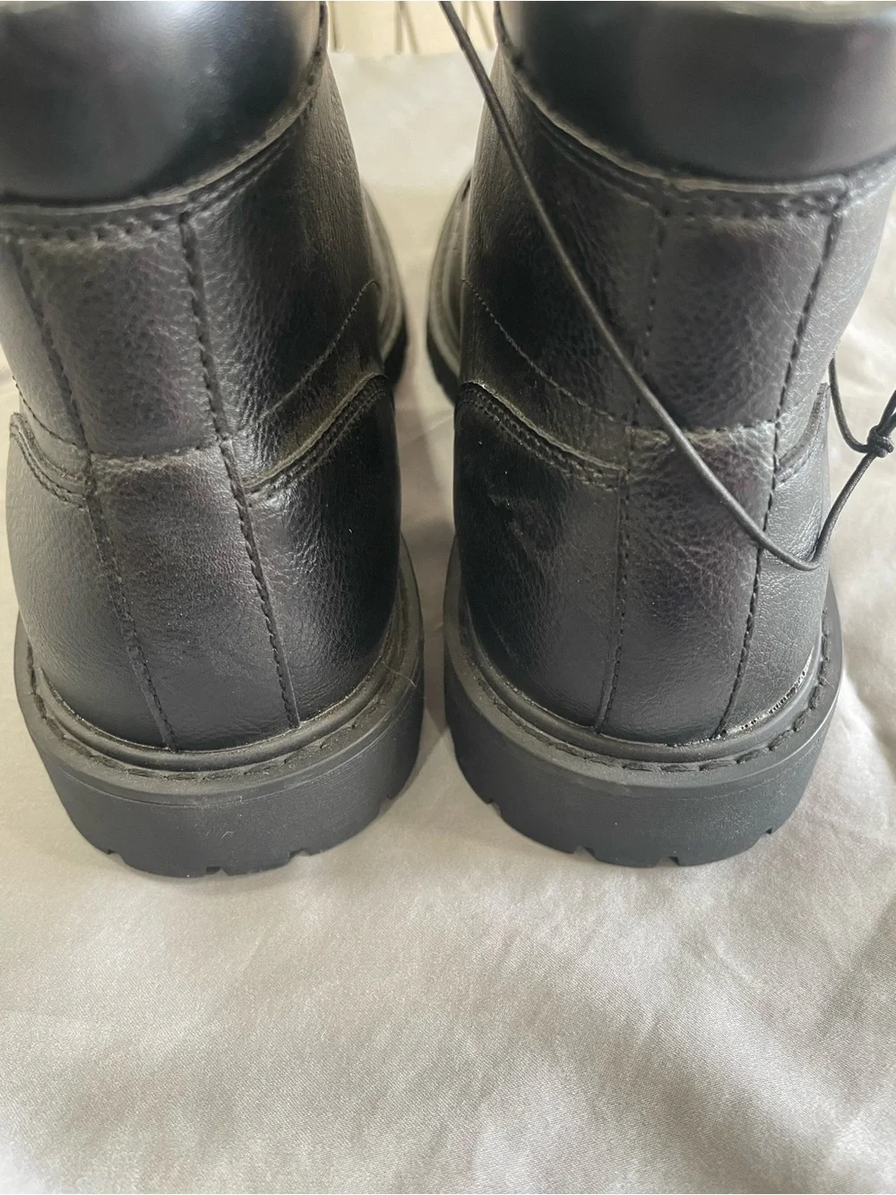 Mutual Weave Men's Black Leather Chukka Boots